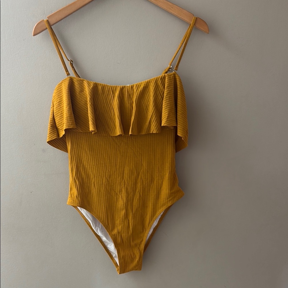 Cupshe Mustard One Piece ruffled Swimsuit